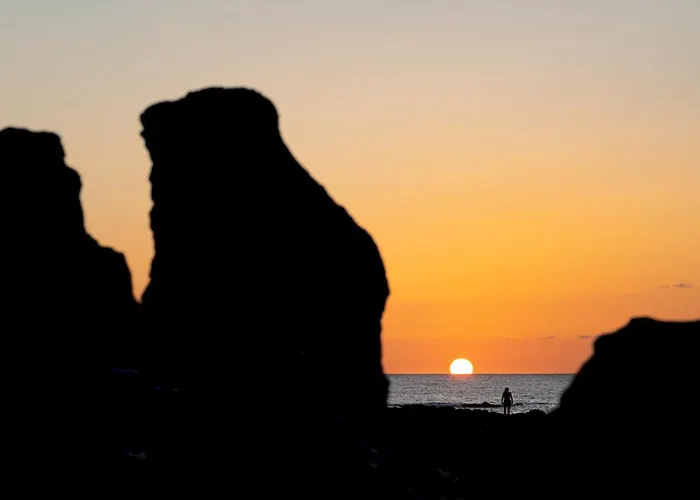 Home2book Charming Poolside Retreat Lägenhet *