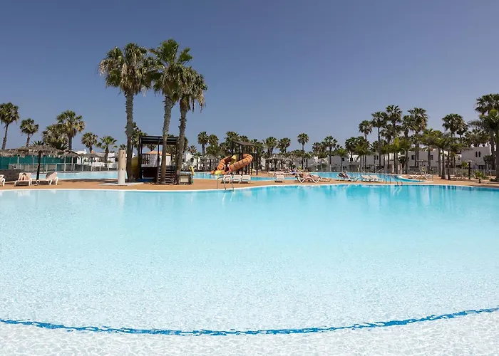 Home2book Charming Poolside Retreat